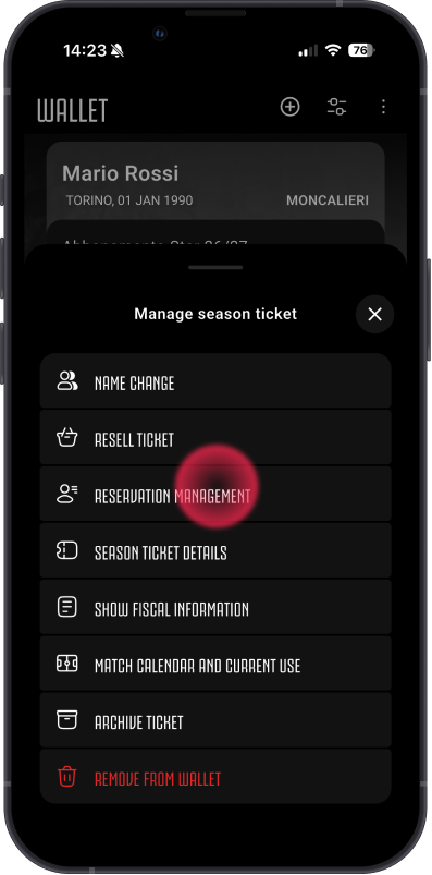 Juventus season ticket management menu with "Reserve management" option in the app